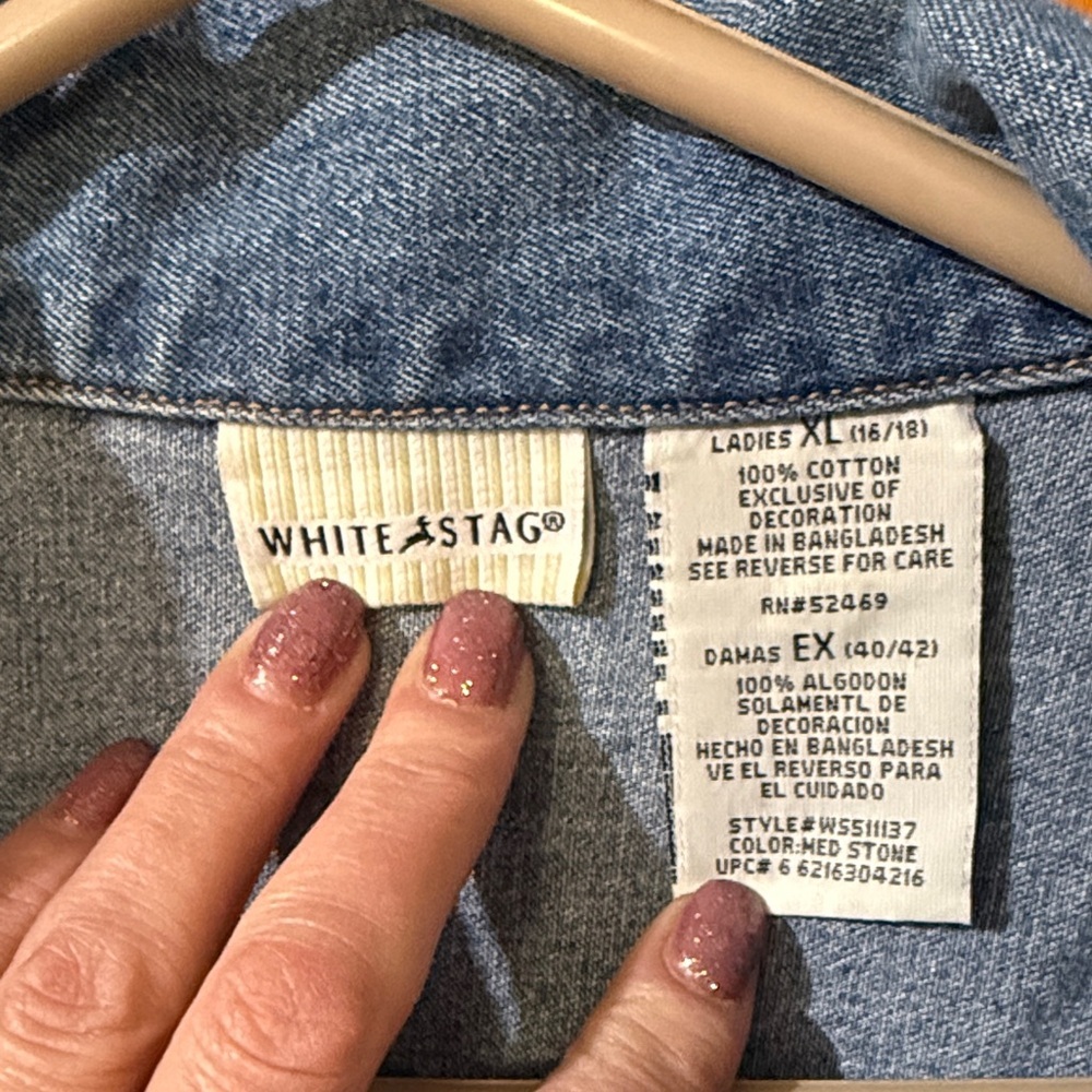 White Stag embroidered Denim Jacket. - Picture 3 of 6